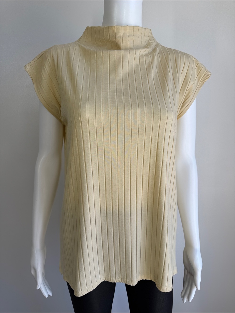 Eileen Fisher Ribbed Mock Neck Cap Sleeve Shell Top Butter Yellow M